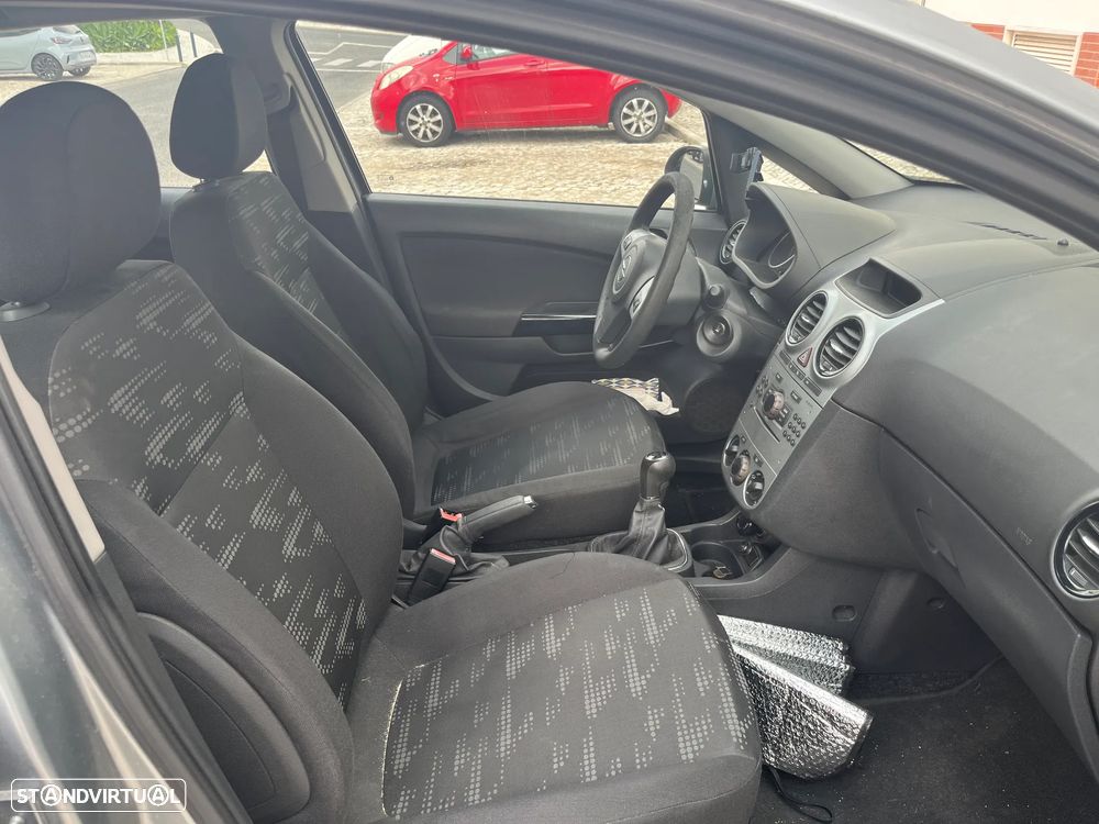 Opel Corsa 1.2 City S/S - 12