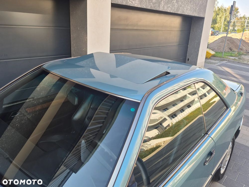 Mercedes-Benz W124 (1984-1993) - 38