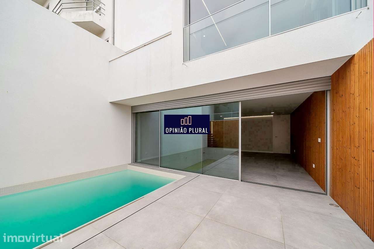 Moradia T4 Espaçosa com Escritório e Piscina Pronta a Habitar - Grande imagem: 3/40