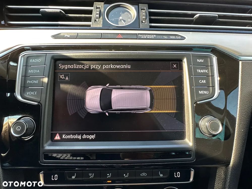 Volkswagen Passat Variant 2.0 TDI SCR DSG Highline - 31