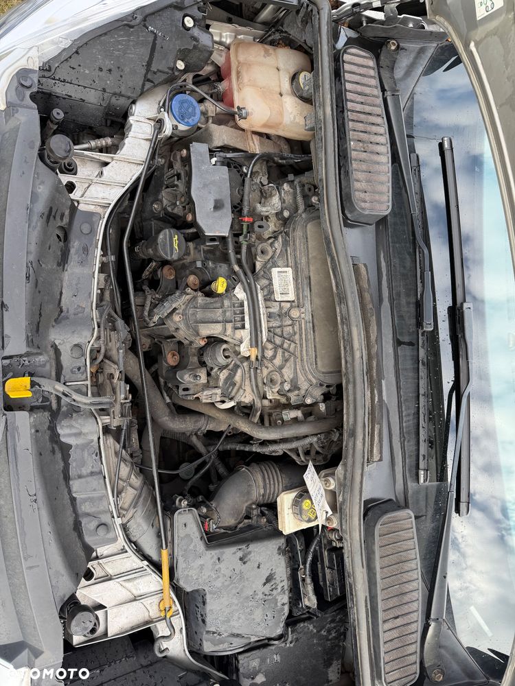 Ford Grand C-MAX 2.0 TDCi SYNC Edition - 13