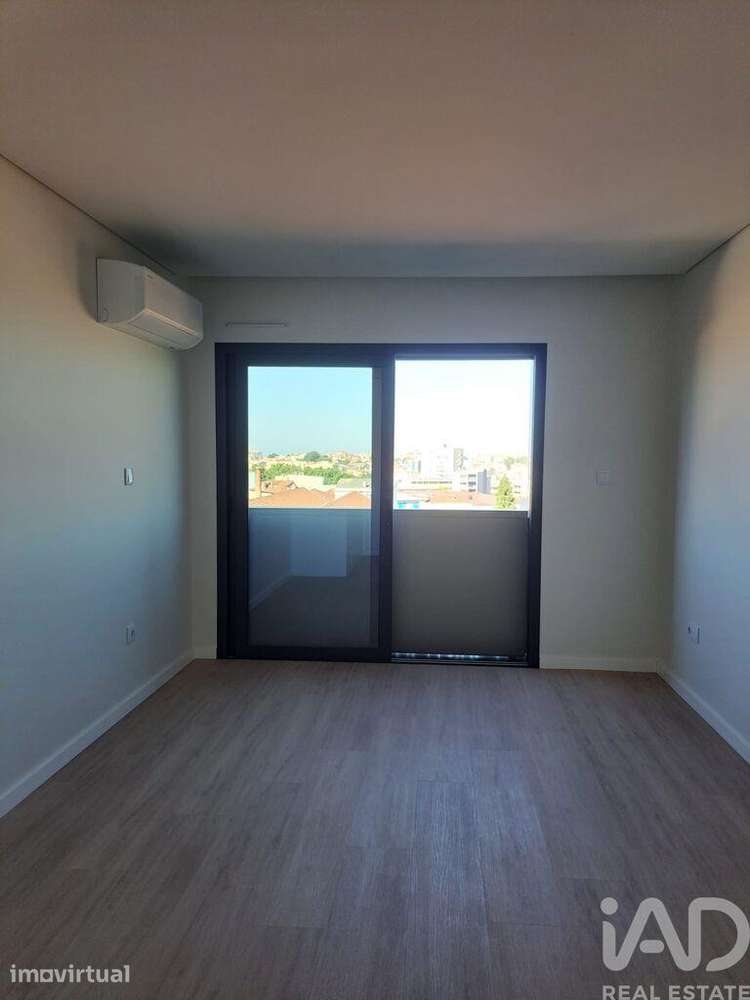 Apartamento T3 em Santa Marinha e São Pedro da Afurada de 140 m2 - Grande imagem: 5/14