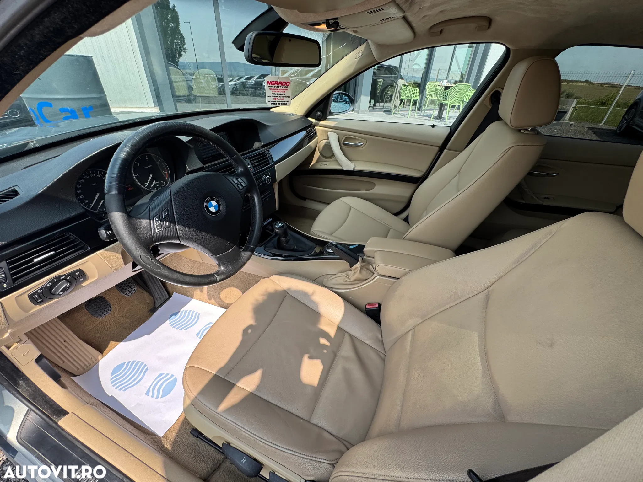 BMW Seria 3 320d - 12