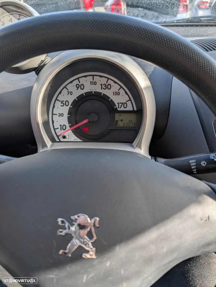 Peugeot 107 1.0 Style - 9