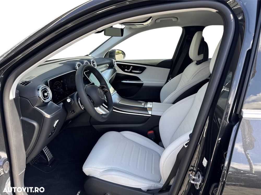 Mercedes-Benz GLC 300 e 4MATIC - 12
