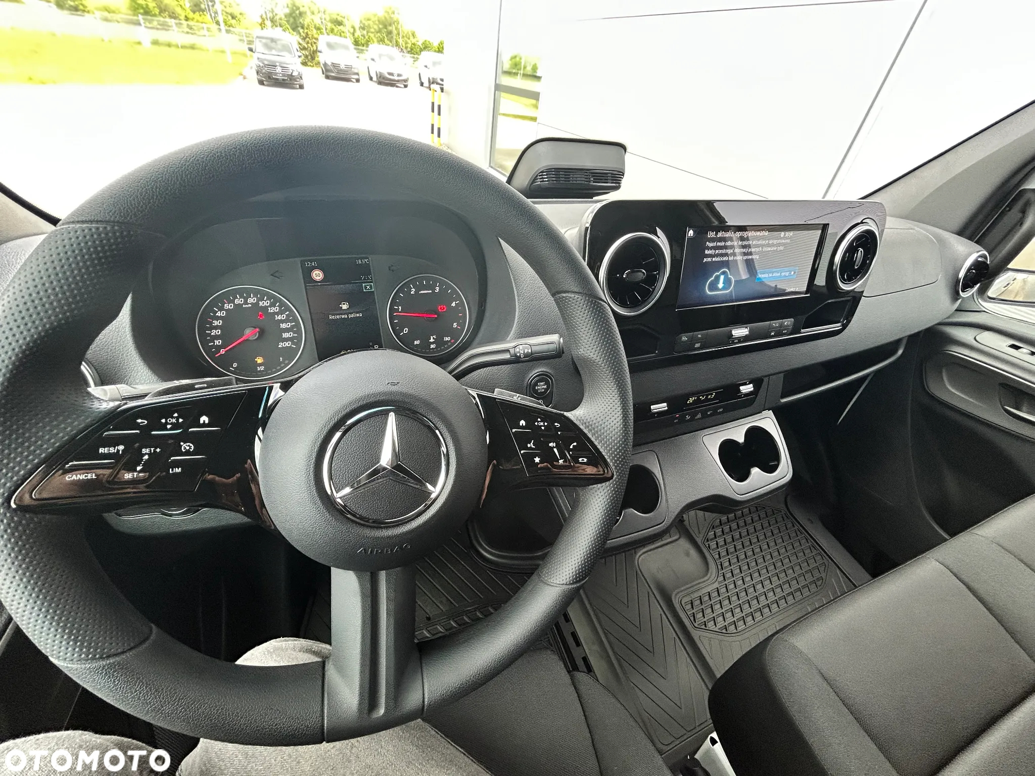 Mercedes-Benz SPRINTER 317 CDI FURGON DŁUGI - 24
