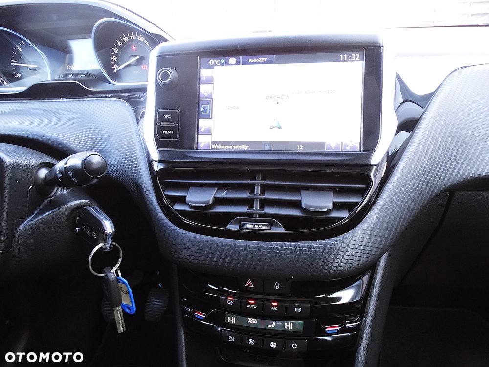 Peugeot 2008 BlueHDi FAP 120 STOP & START Business-Line - 24