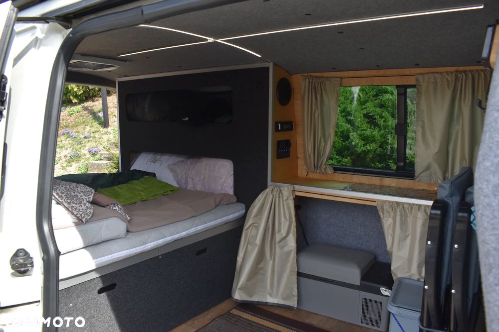 Volkswagen Transporter L2H1 - 21