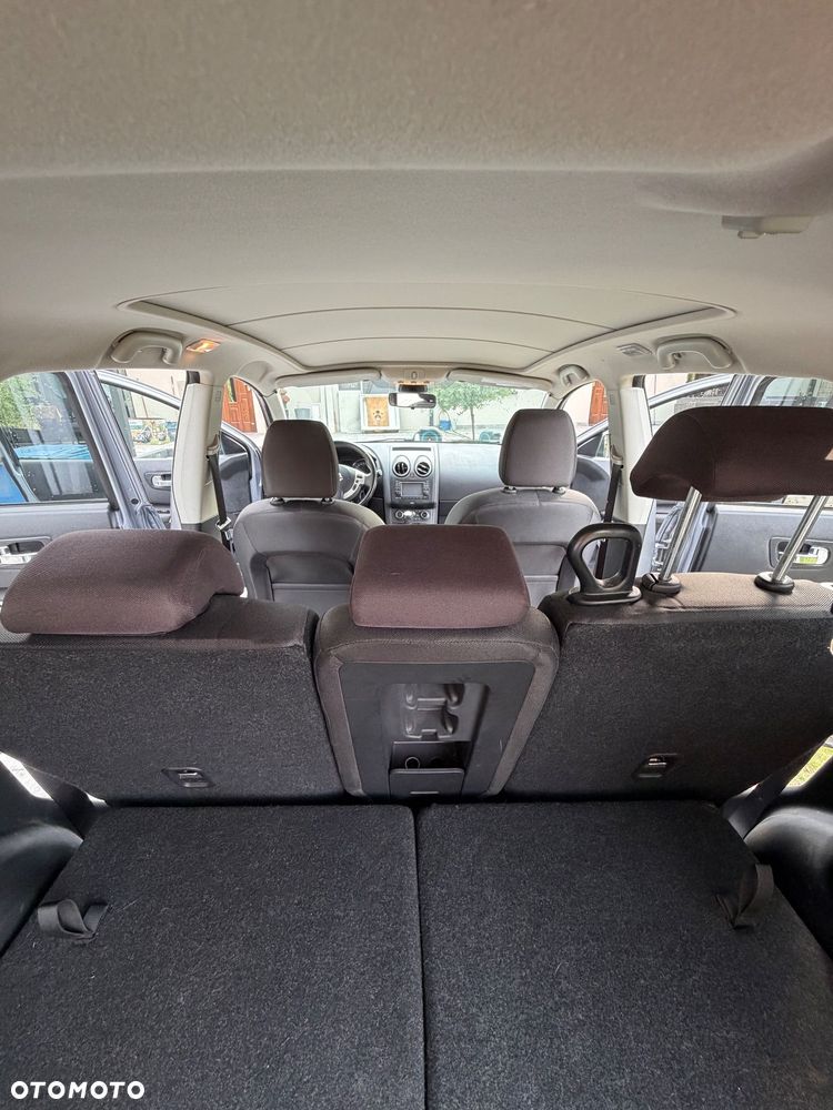 Nissan Qashqai+2 - 16