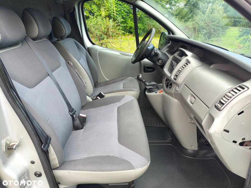 Opel Vivaro - 14
