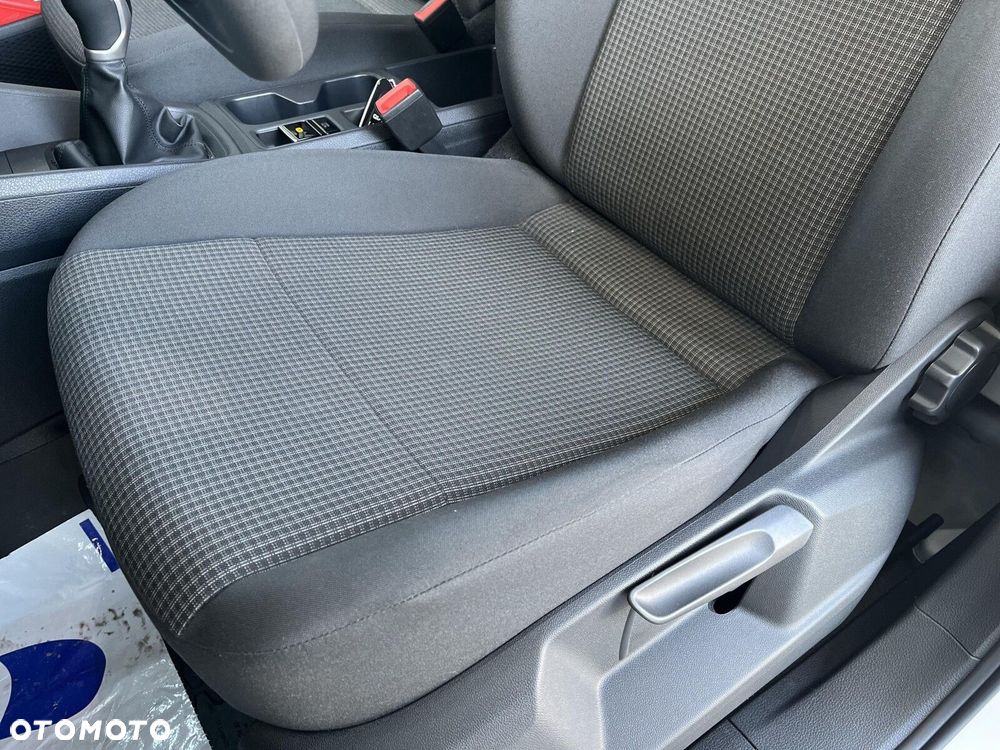 Volkswagen Caddy 2.0 TDI 102 KM skrzynia manualna - 12