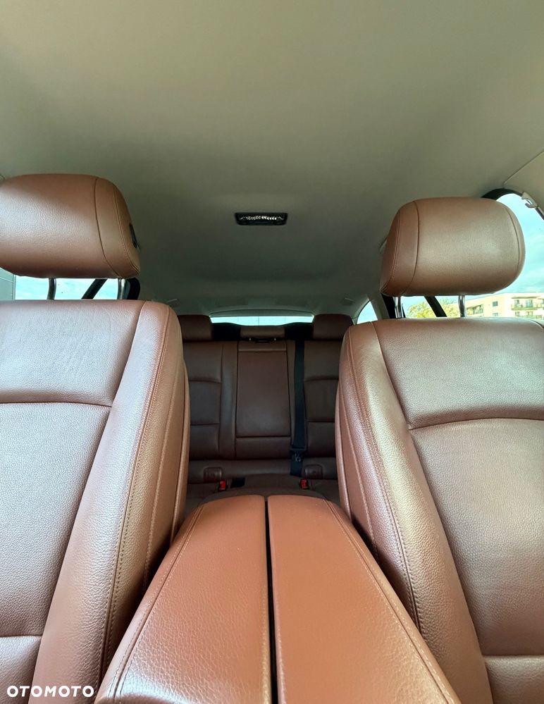BMW Seria 5 520d Luxury Line - 33
