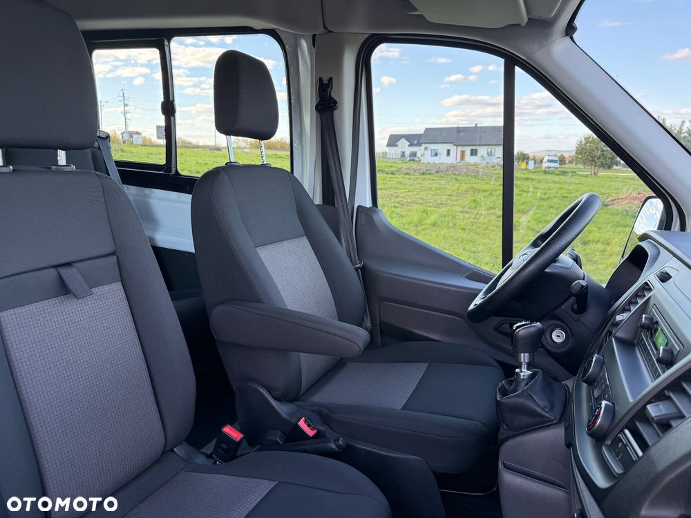 Ford Transit - 12