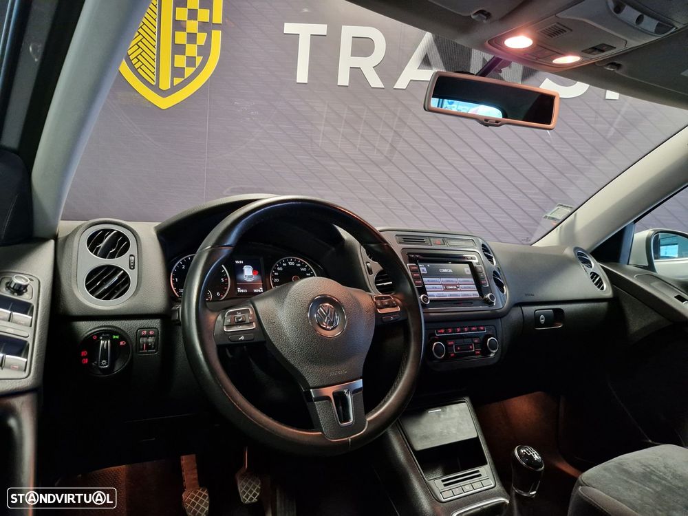 VW Tiguan 2.0 TDi Sport BlueMotion - 9