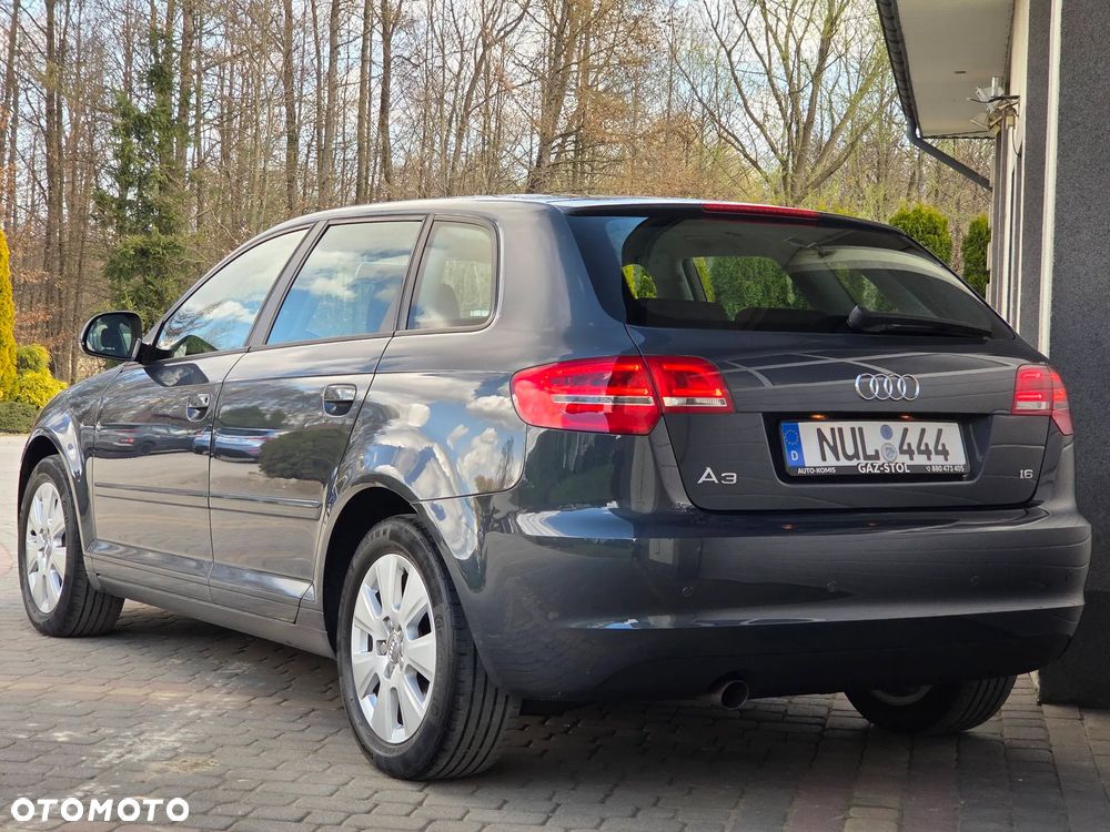 Audi A3 Sportback 1.6 Attraction - 11