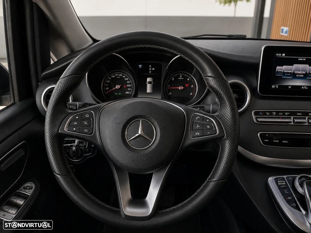 Mercedes-Benz V 220 d Longo Avantgarde Aut. - 23