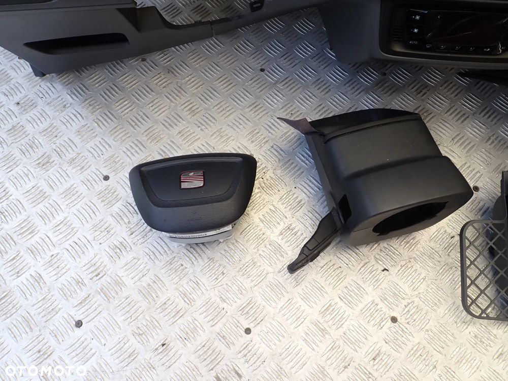 KOKPIT DESKA ROZDIELCZA SEAT IBIZA IV , WERSJA 5 DRZWIOWA - 4