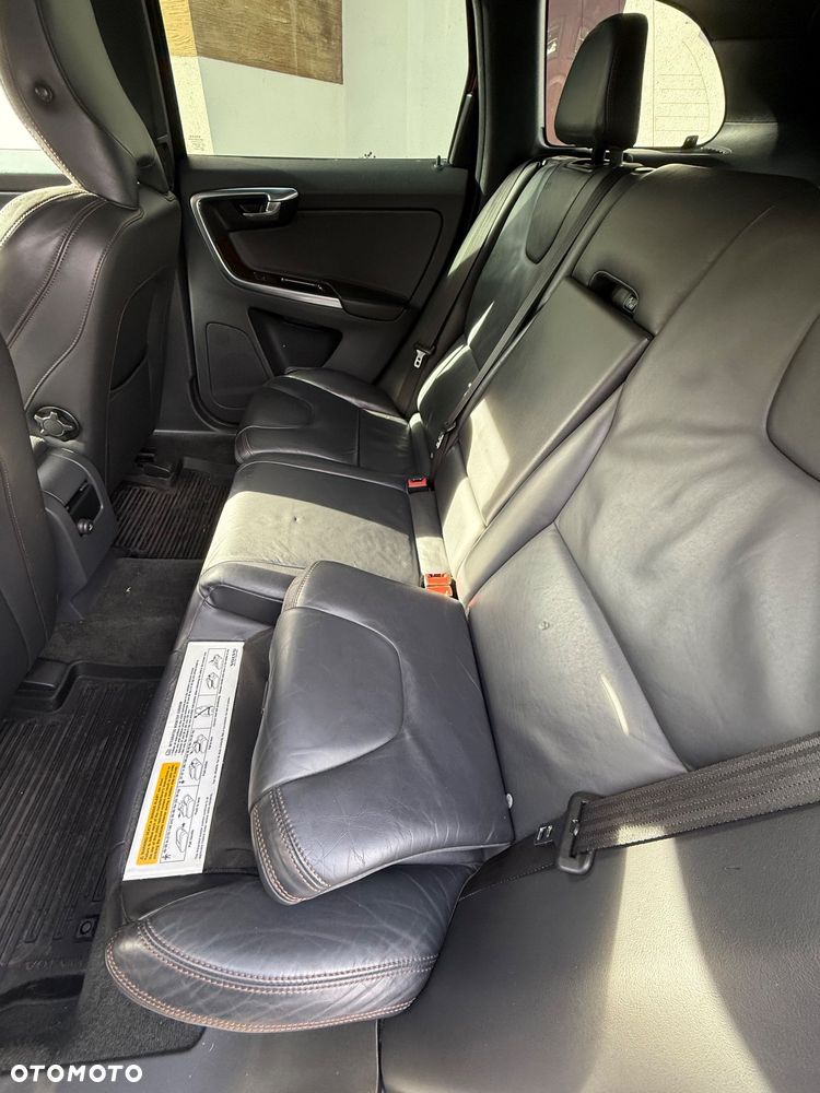 Volvo XC 60 T5 Drive-E Summum - 35