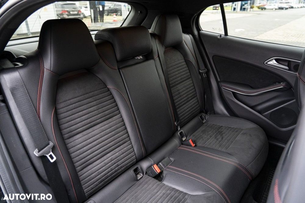 Mercedes-Benz GLA 220 4MATIC - 18