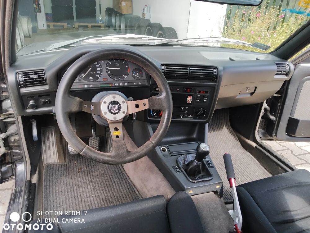 BMW Seria 3 325i - 10