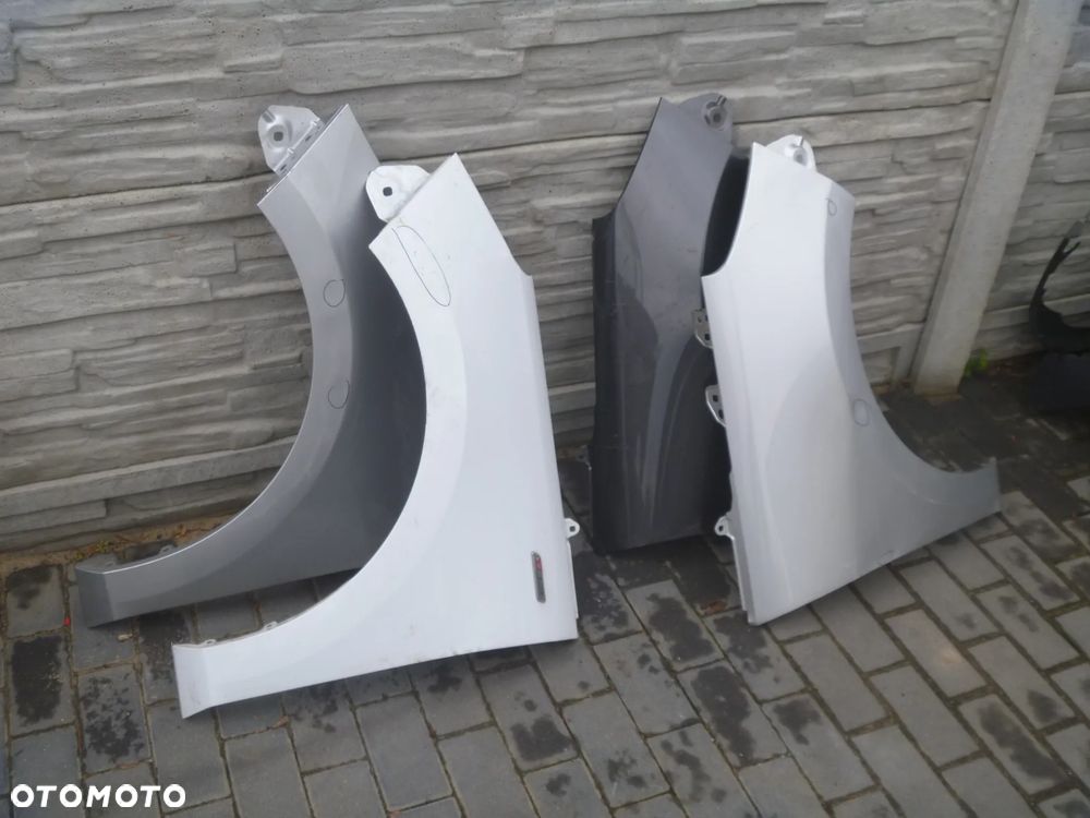 FORD FIESTA MK8 BELKA ZDERZAKA PRZEDNIEGO - 12