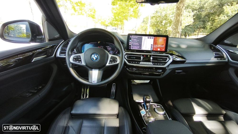 BMW iX3 M Sport Impressive - 13