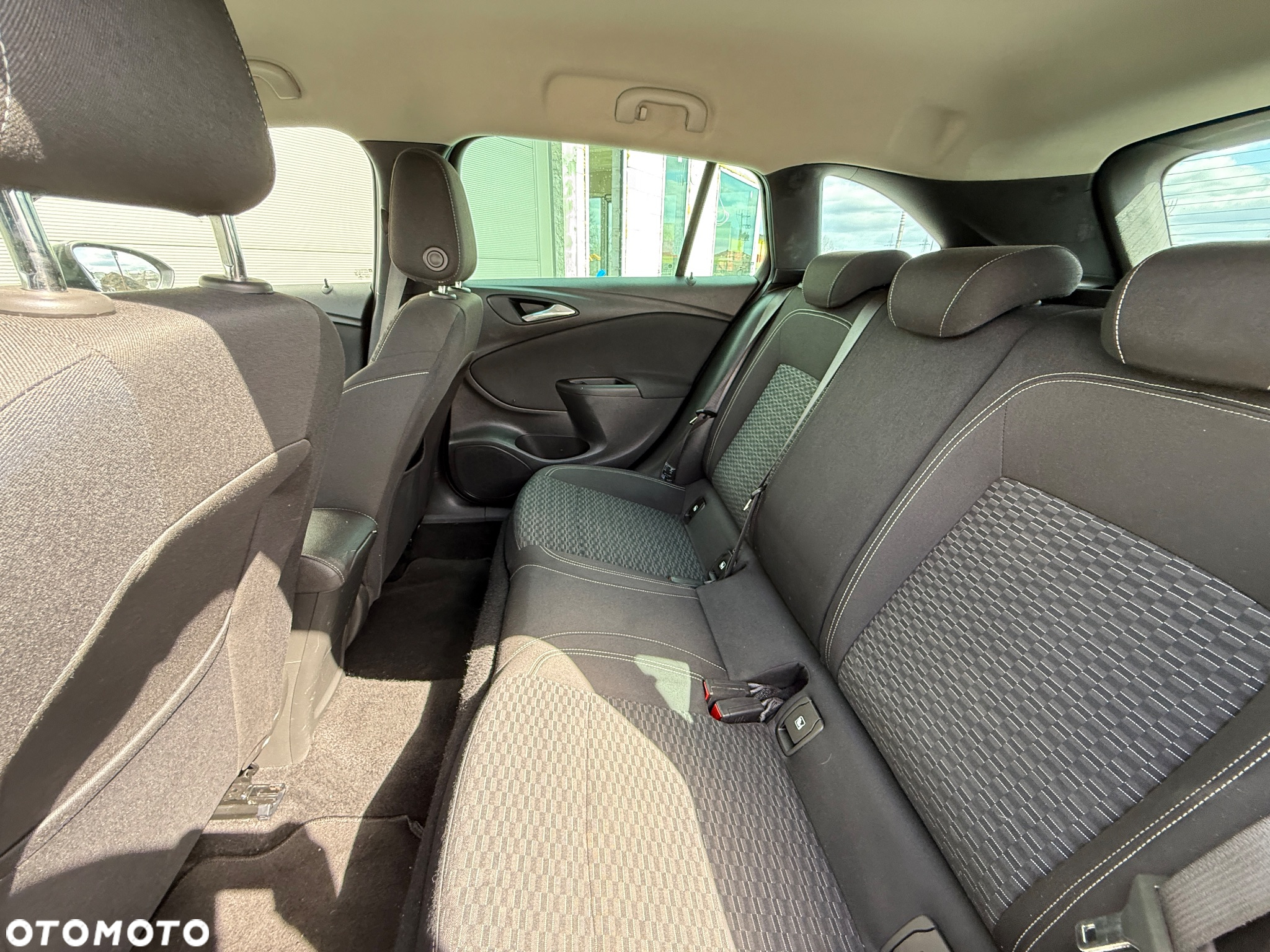 Opel Astra 1.6 D (CDTI) Start/Stop Business - 13