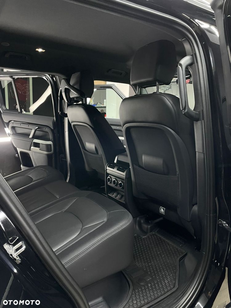 Land Rover Defender - 9