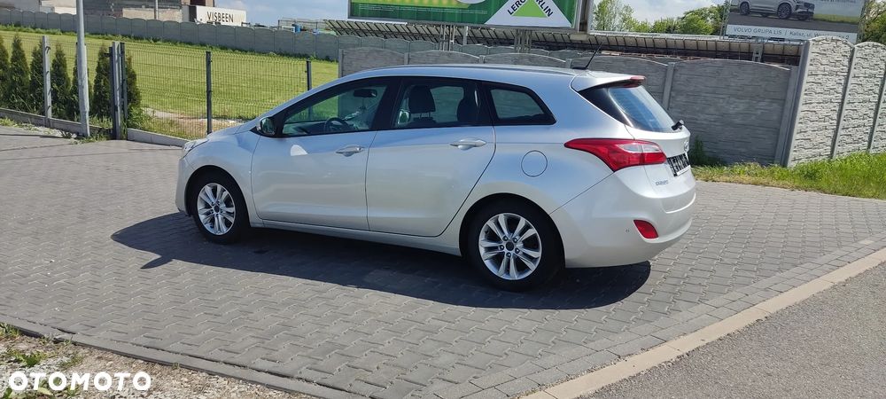 Hyundai i30 i30cw 1.4 Fifa World Cup Edition - 3