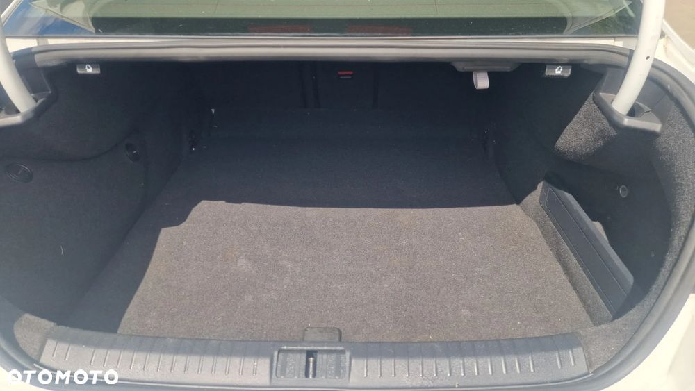 Volkswagen Passat 2.0 TDI BMT Comfortline - 3