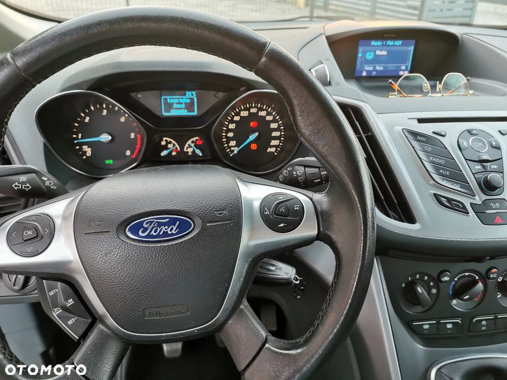 Ford Grand C-MAX - 35