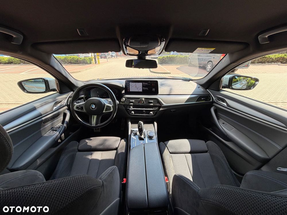 BMW Seria 5 520d xDrive mHEV M Sport sport - 17