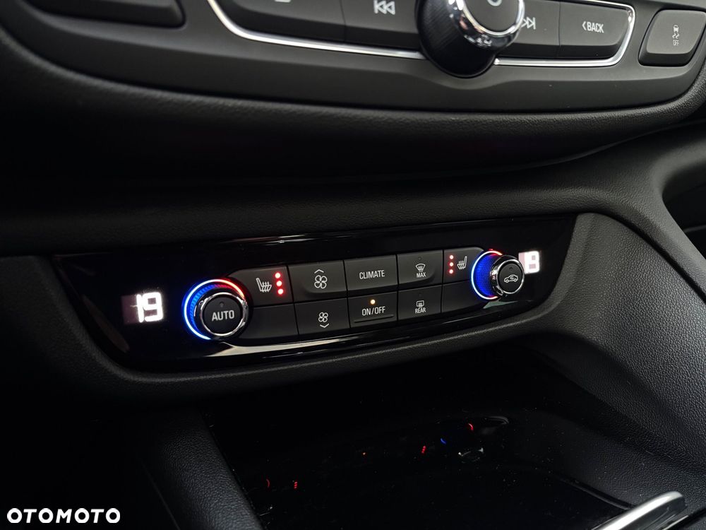 Opel Insignia 2.0 Automatik Ultimate 120 Jahre - 30