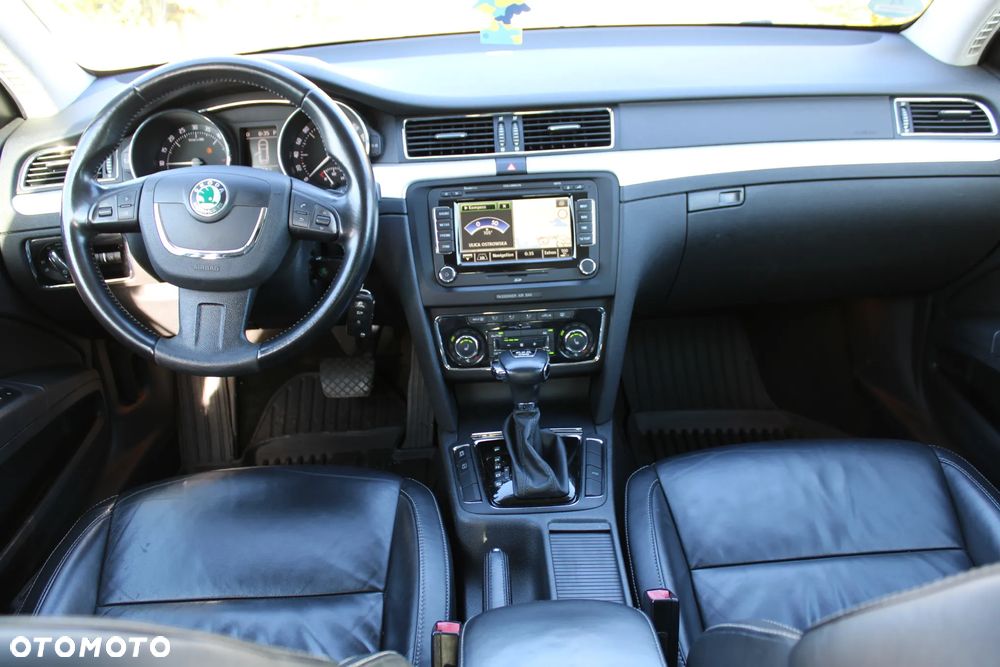 Skoda Superb 2.0 TDI DSG Comfort 4x4 - 17