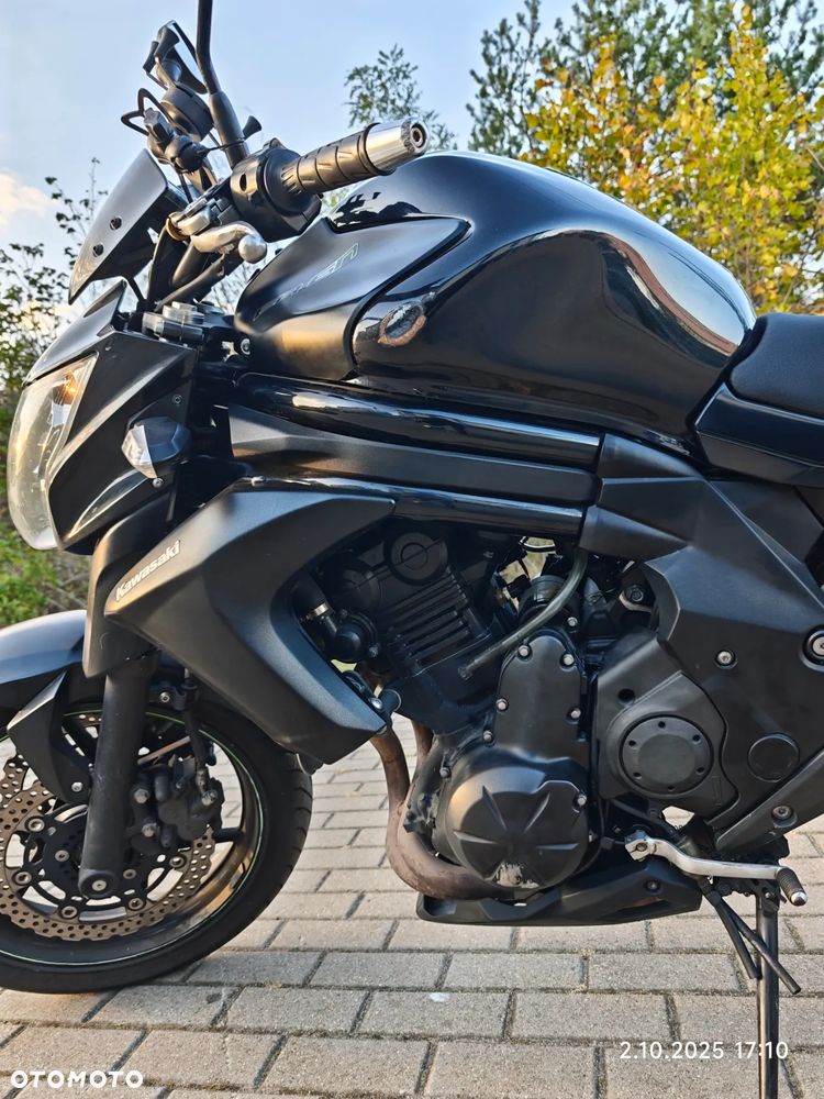 Kawasaki ER - 8