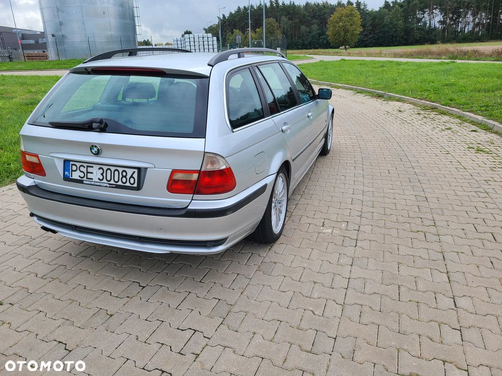 BMW Seria 3 325i - 29