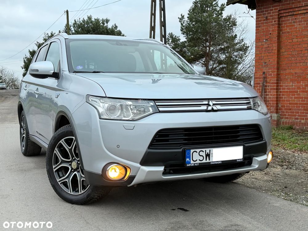 Mitsubishi Outlander 2.0 4WD Plus - 6