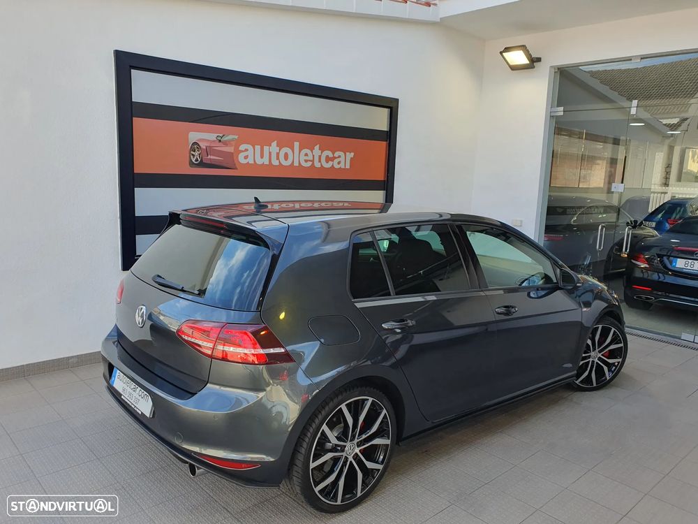 VW Golf 2.0 TSi GTi DSG - 33