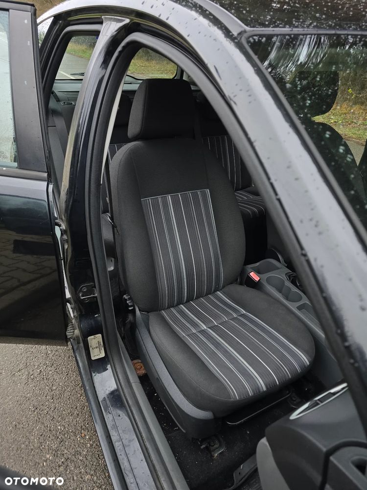 Ford Focus 1.6 Trend - 22