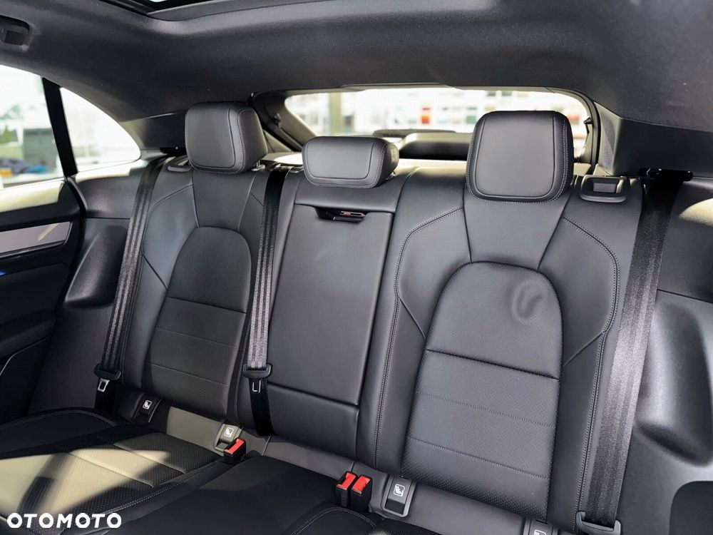 Porsche Macan - 26
