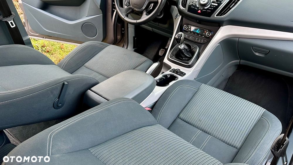Ford Grand C-MAX 1.6 TDCi Titanium - 25