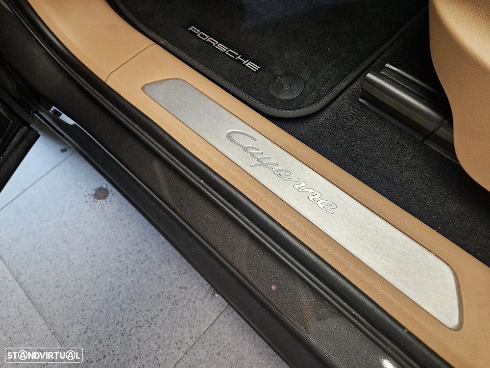 Porsche Cayenne E-Hybrid - 24
