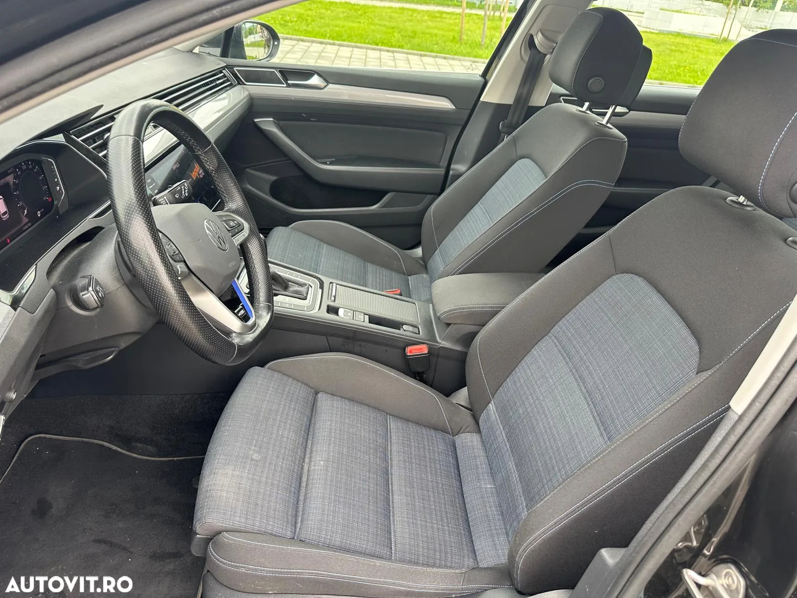 Volkswagen Passat - 10