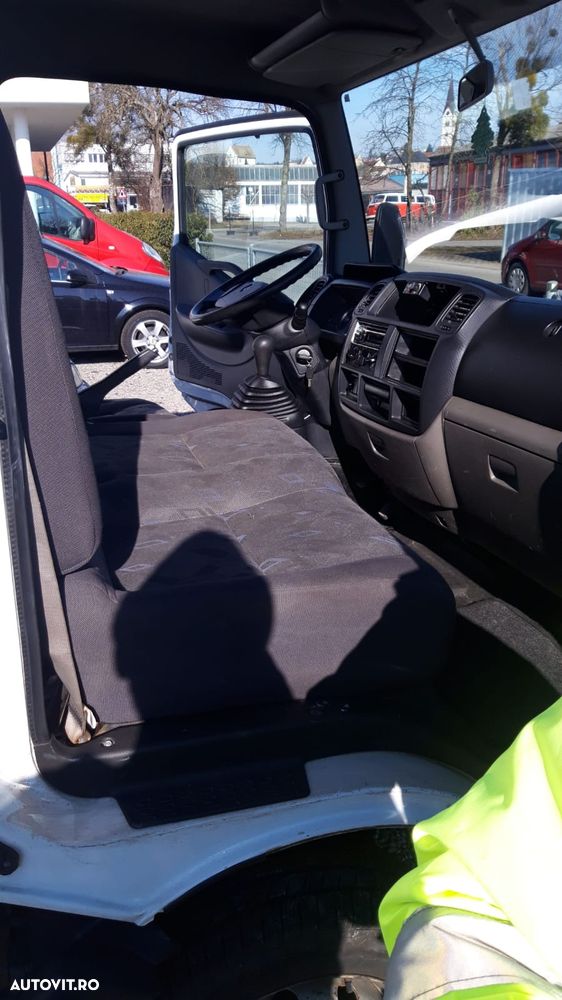 Renault Maxity - 8