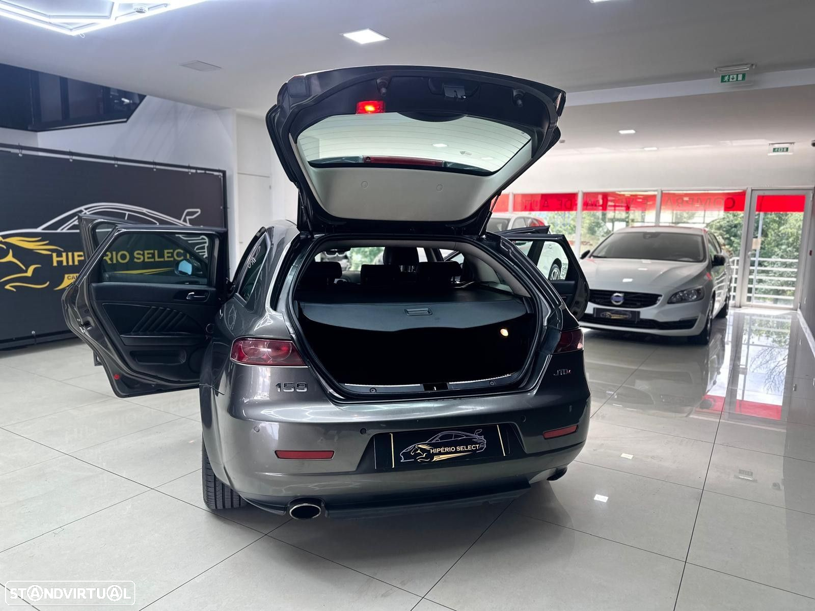 Alfa Romeo 159 Sportwagon 1.9 JTDm 16V Sportiva - 12