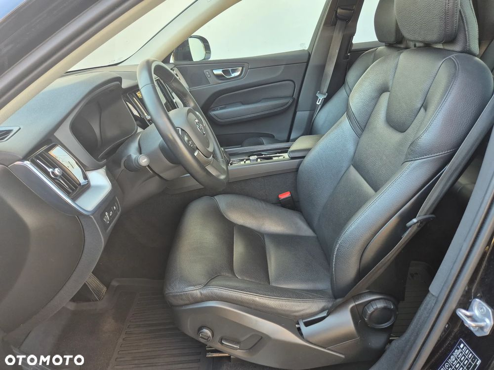 Volvo XC 60 - 4
