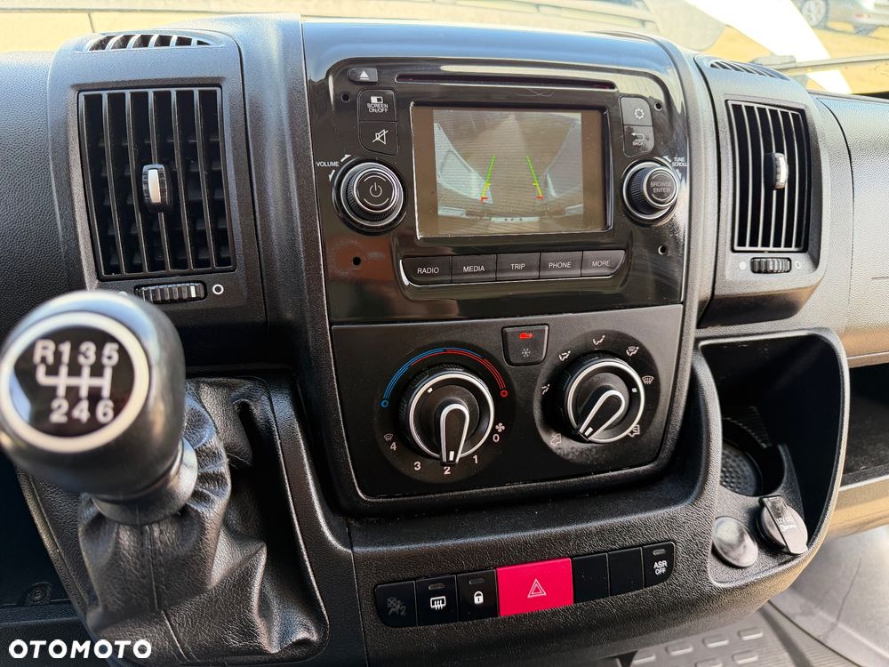 Peugeot BOXER - 14