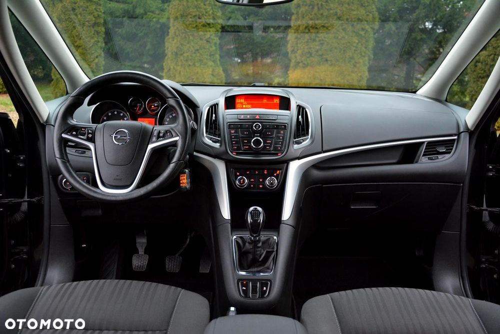 Opel Zafira 1.4 Turbo Business Innovation - 32