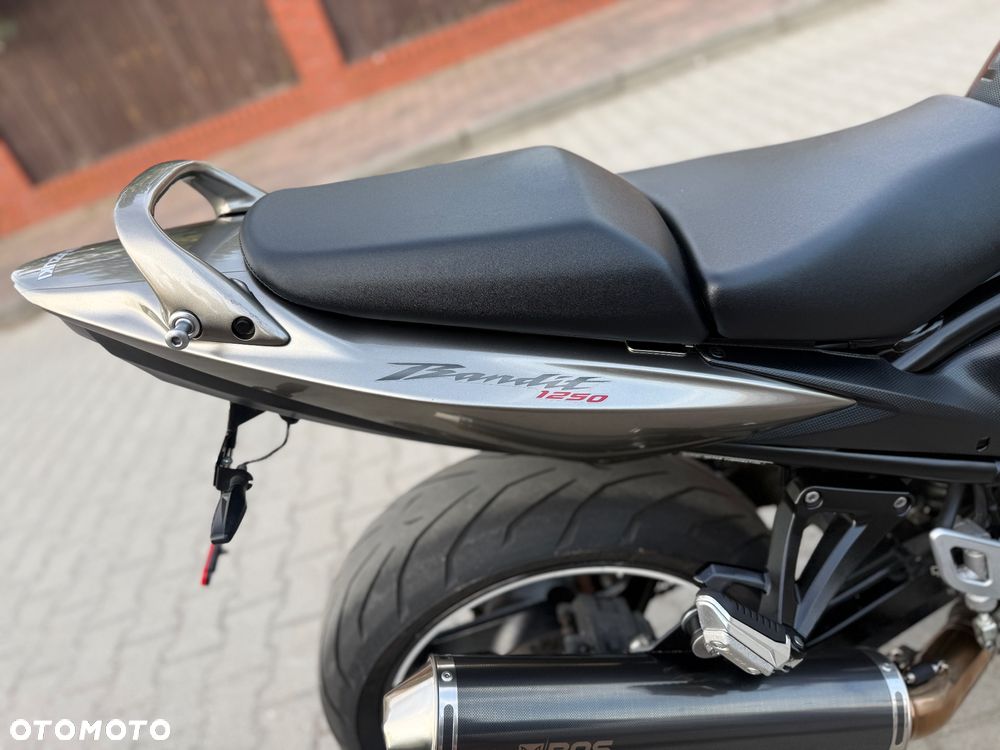 Suzuki Bandit - 12