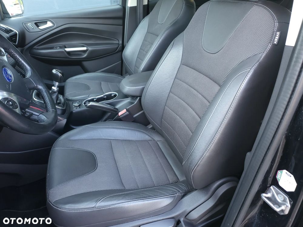 Ford Kuga 2.0 TDCi 4WD Titanium - 16